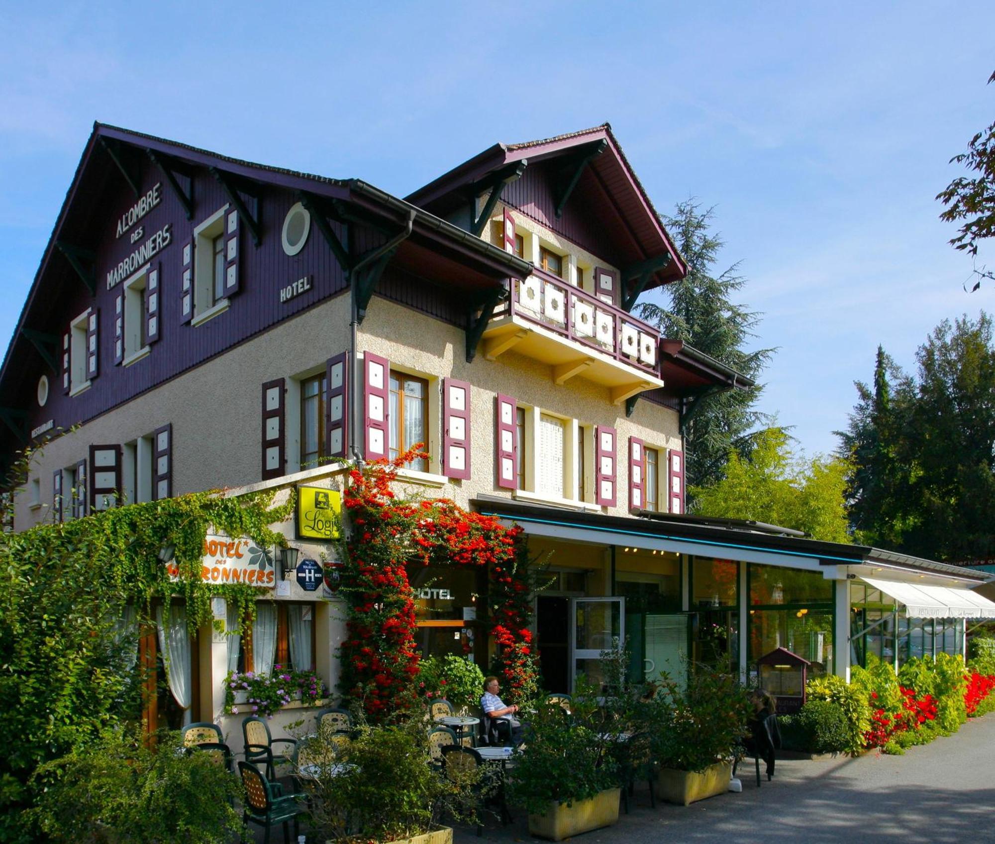 Hotel Les Marronniers โทนง-เลส์-แบงส์ ภายนอก รูปภาพ